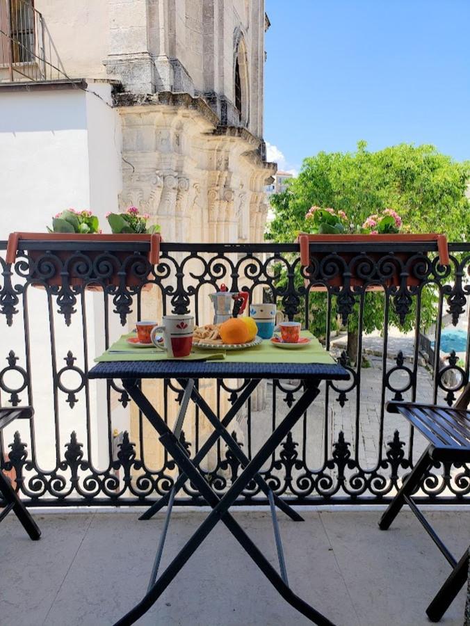 Casa Santa Chiara - Affitti Brevi Italia Apartman Monte SantʼAngelo Kültér fotó